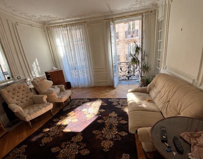 Salon meublé avant débarras
